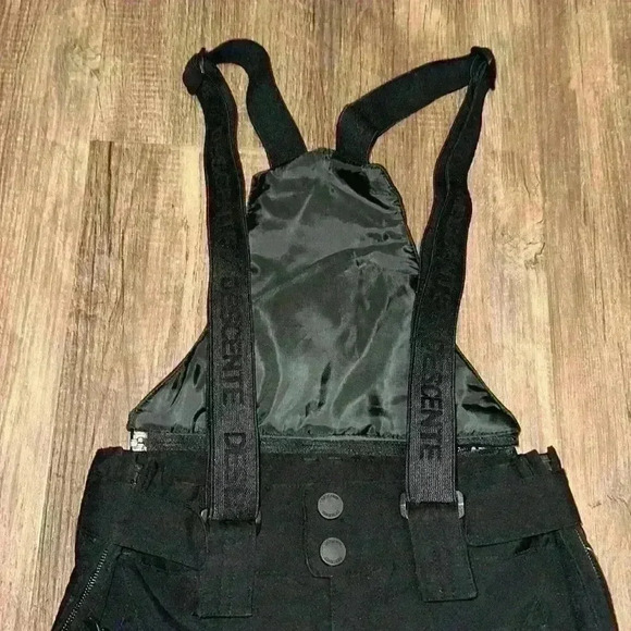 Descente bib ski pants junior size 8 Excellent Condition - Picture 3 of 6